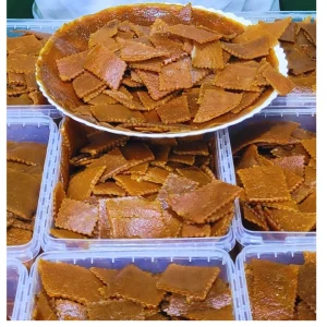 আমসত্ব (টক-মিস্টি)বিস্কুট কাটিং-১ কেজি